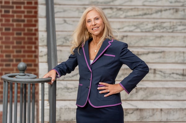 Barbar Coward - MBA Admissions Consultant Barbar Coward - MBA Admissions Consultant